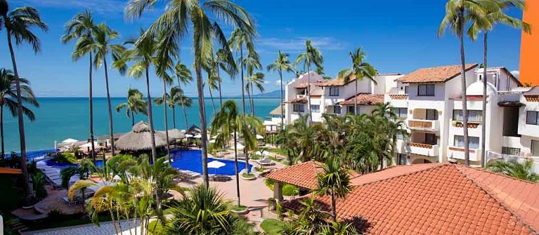 Plaza Pelicanos Grand Beach Resort