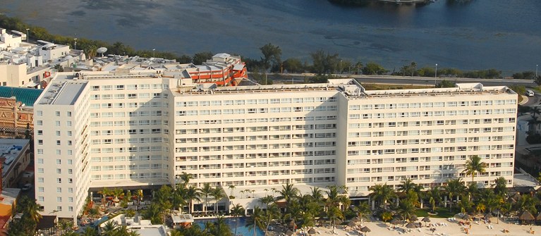 Dreams Sands Cancun Rst And Spa