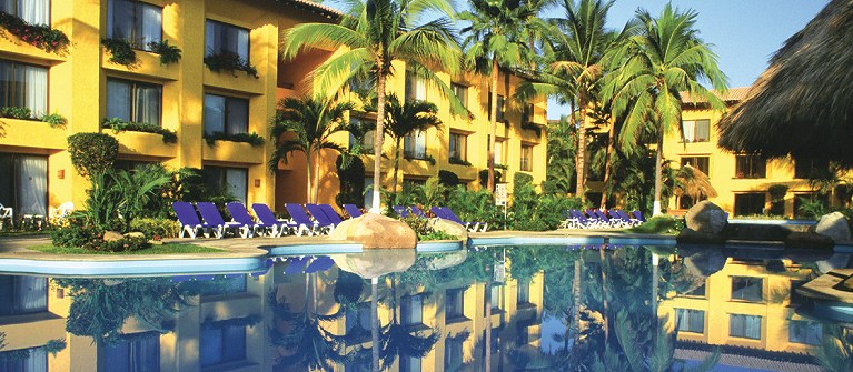 Plaza Pelicanos Club Beach Resort