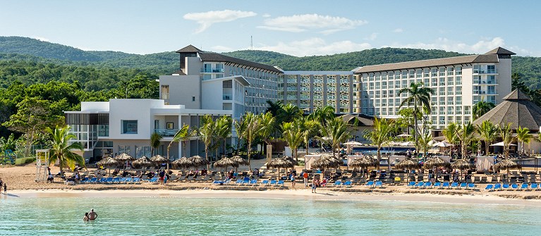 Royalton Hideaway Blue Waters