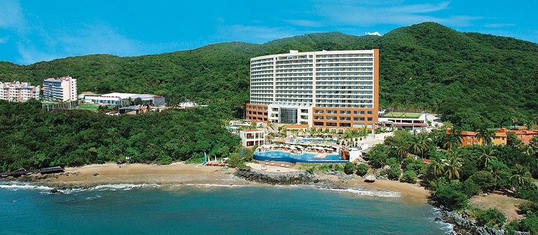 Azul Ixtapa Grand Resort