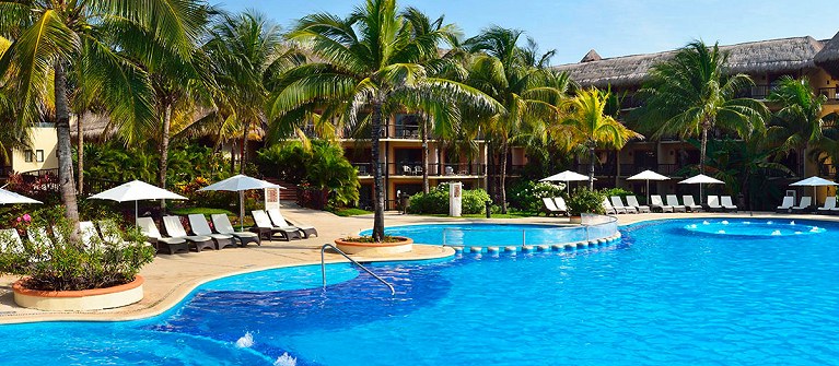 Catalonia Yucatan Beach