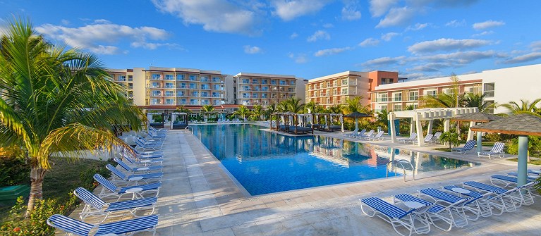Grand Aston Cayo Paredon Beach Resort