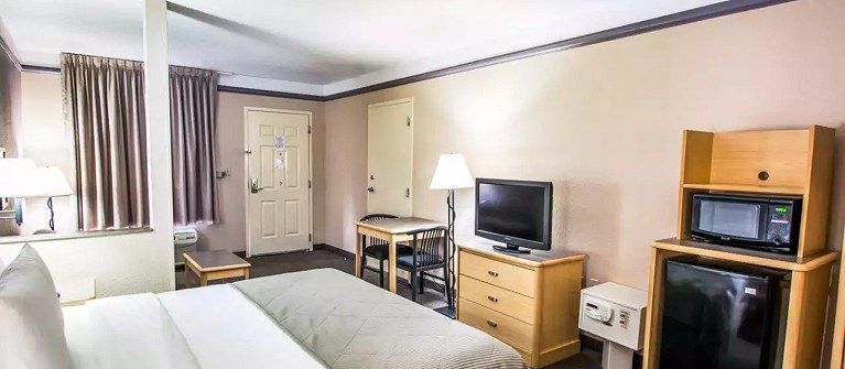 Maingate Garden Inn