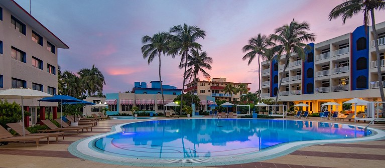 Club Tropical