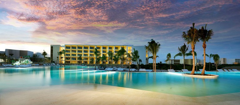 Grand Palladium Select Costa Mujeres