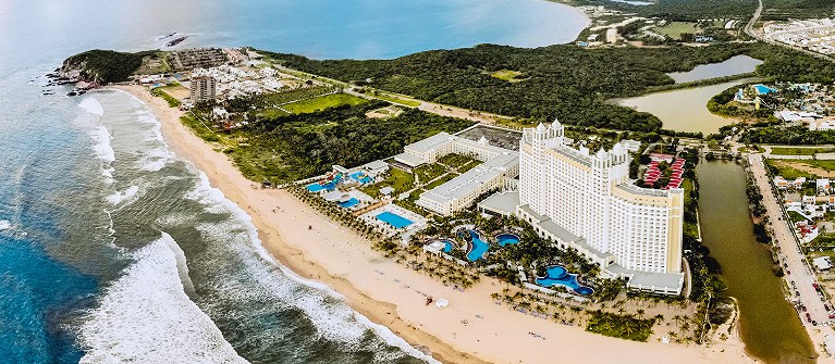 Riu Emerald Bay