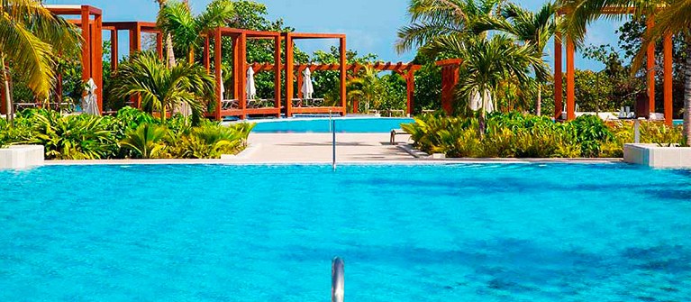 Gran Muthu Almirante Beach Resort
