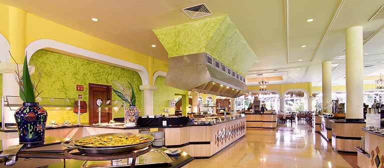Grand Palladium Colonial Resort And Spa