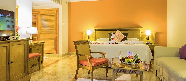 Grand Palladium Colonial Resort And Spa