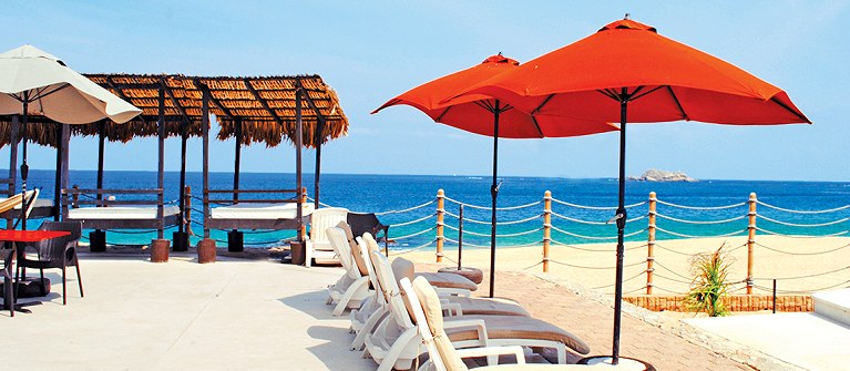 La Isla Huatulco And Beach Club