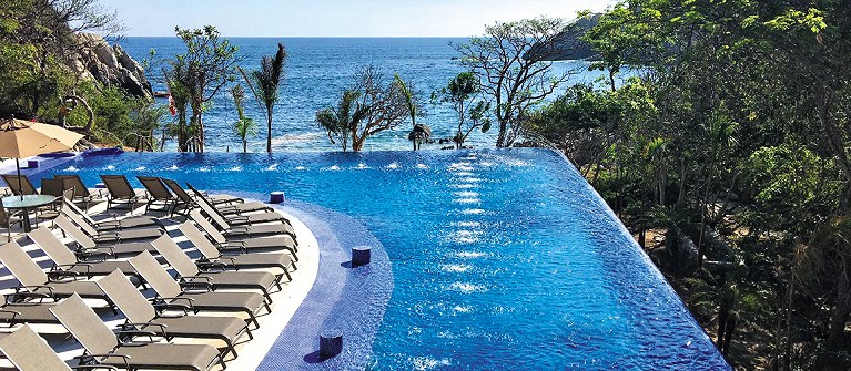 Isla Natura Beach Huatulco