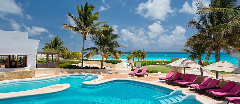 Krystal Grand Cancun