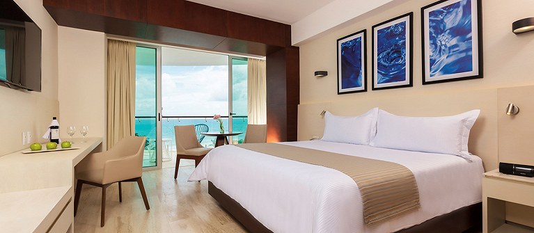 Krystal Grand Cancun