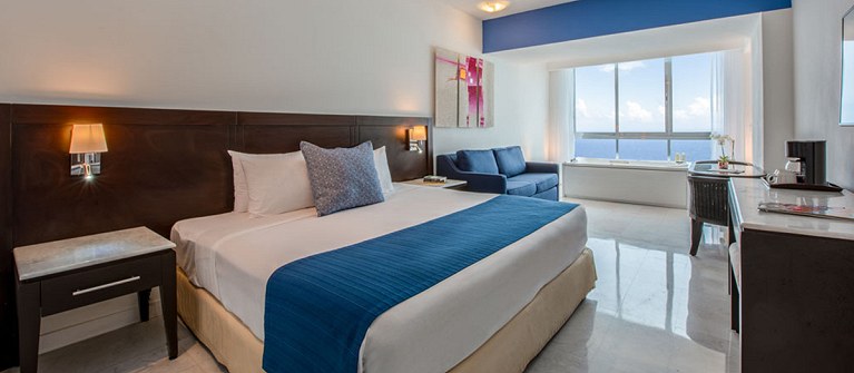 Park Royal Beach Mazatlan