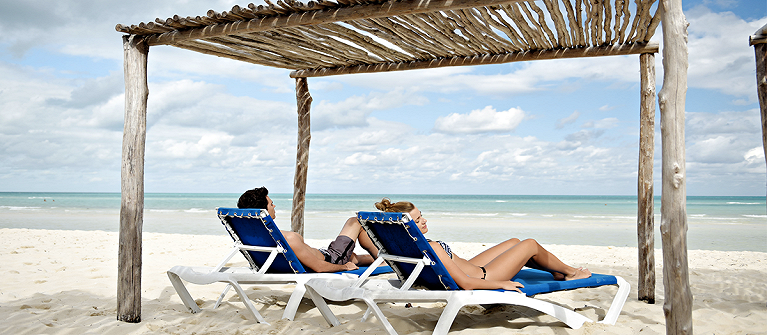 Memories Caribe Beach Resort