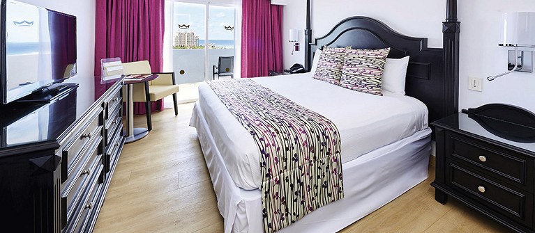 Riu Palace Paradise Island