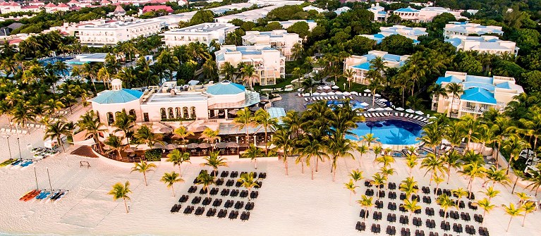 Royal Hideaway Playacar