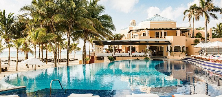 Royal Hideaway Playacar