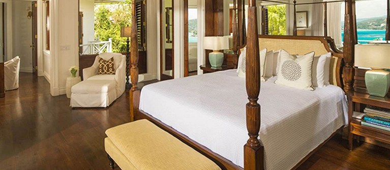 Round Hill Hotel And Villas