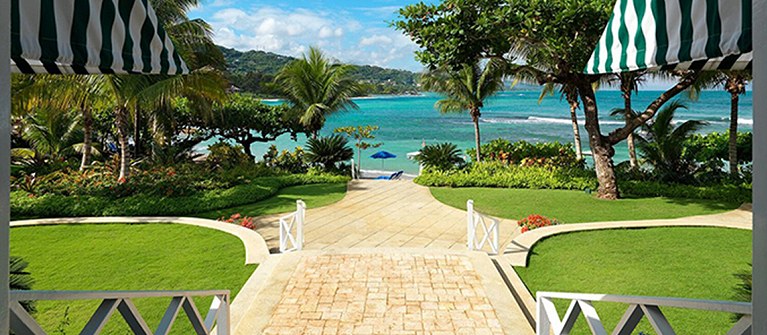 Round Hill Hotel And Villas